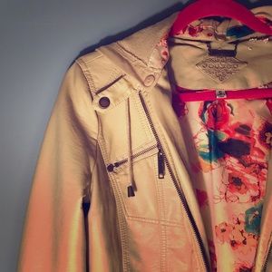 Small Cream Faux Leather MOTO style Jacket